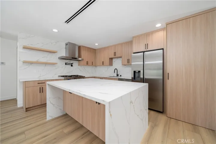 22928 Leadwell Street, West Hills, California 91307