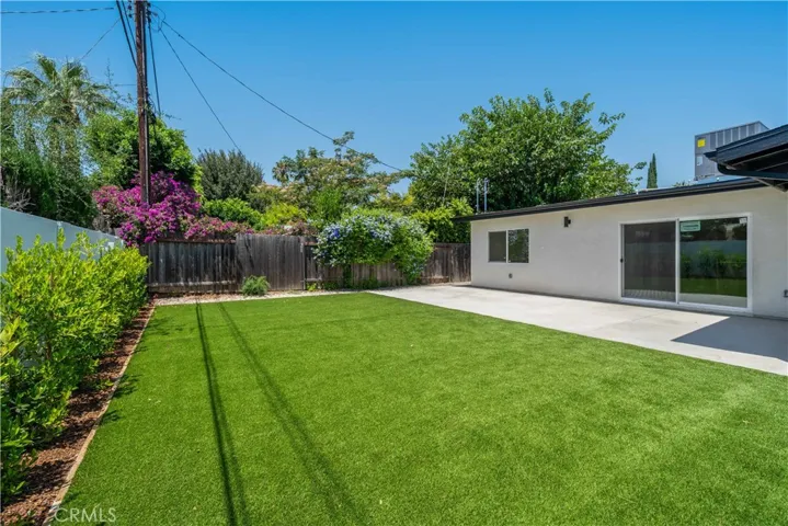 22928 Leadwell Street, West Hills, California 91307