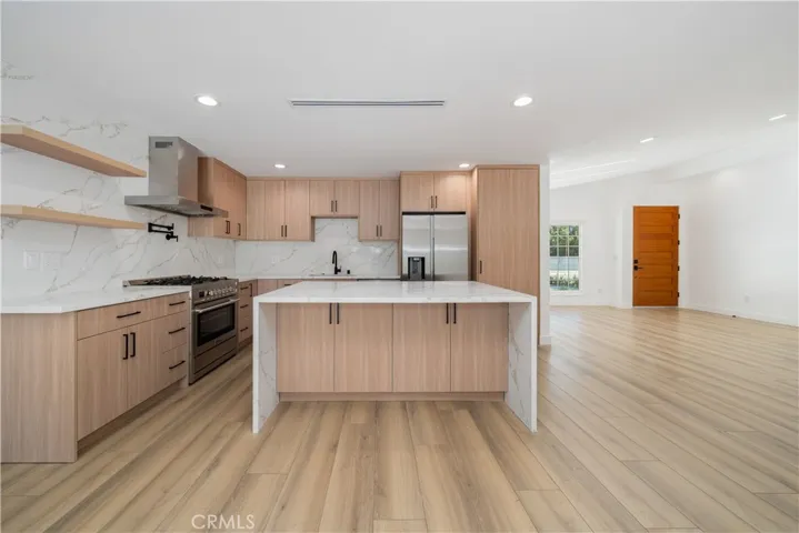22928 Leadwell Street, West Hills, California 91307
