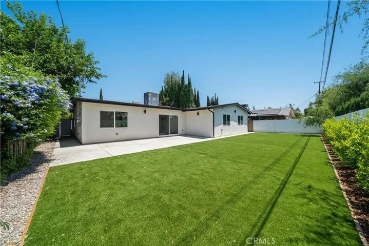 22928 Leadwell Street, West Hills, California 91307