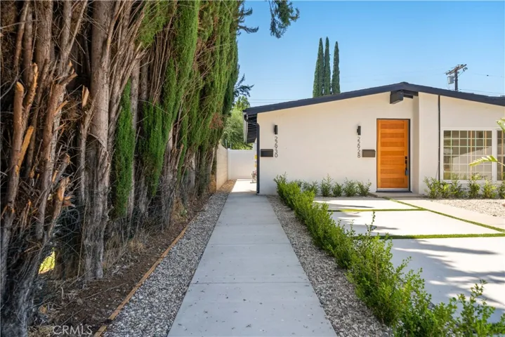 22930 Leadwell Street, West Hills, California 91307
