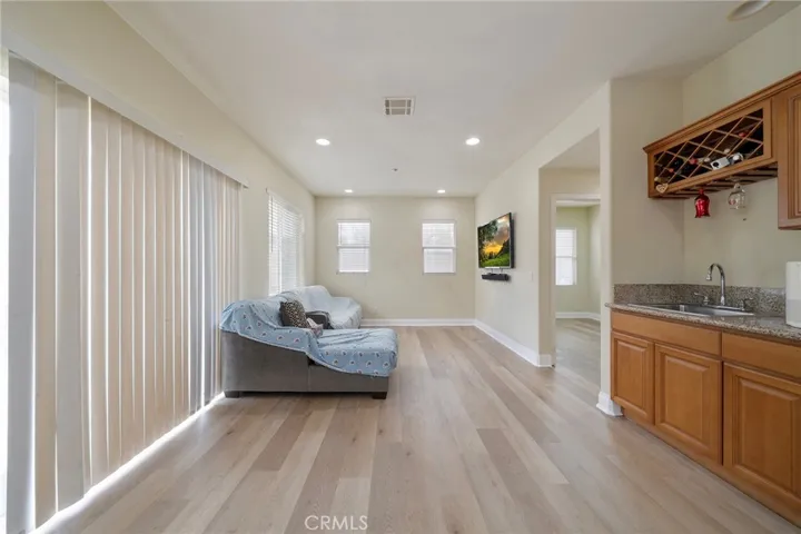 15828 Dianthus, Fontana, California 92335