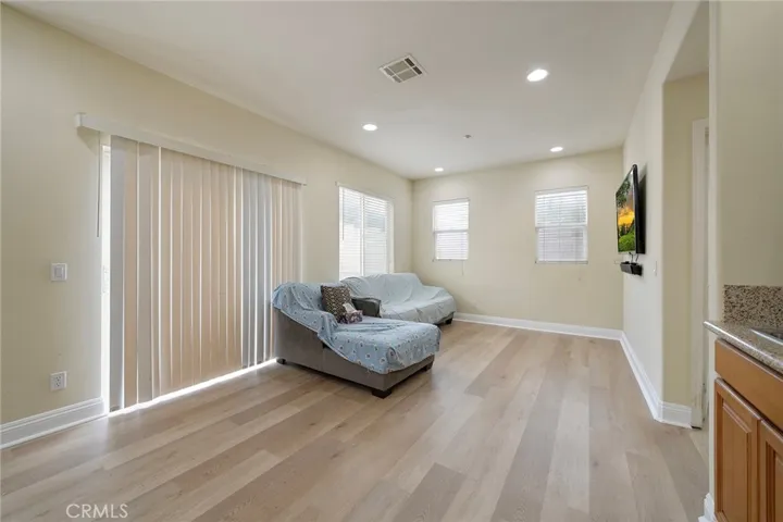 15828 Dianthus, Fontana, California 92335