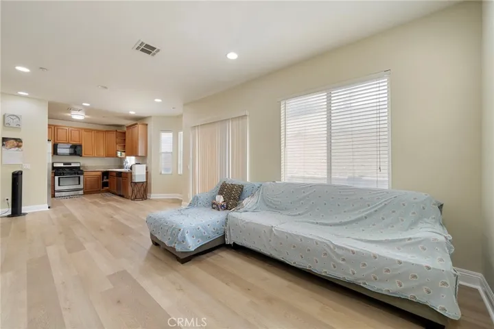 15828 Dianthus, Fontana, California 92335