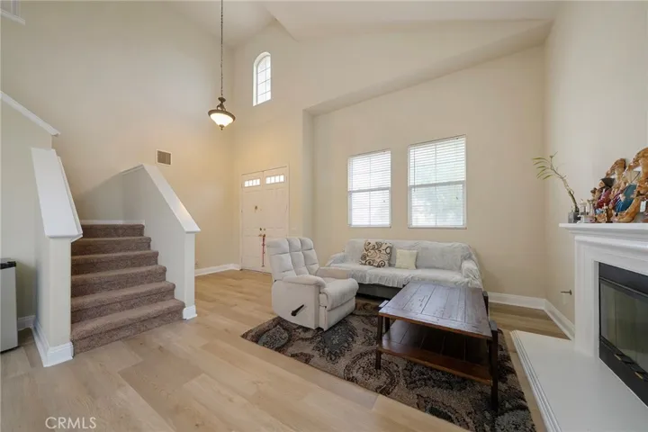 15828 Dianthus, Fontana, California 92335