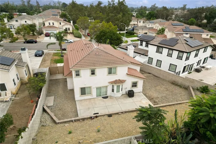 15828 Dianthus, Fontana, California 92335