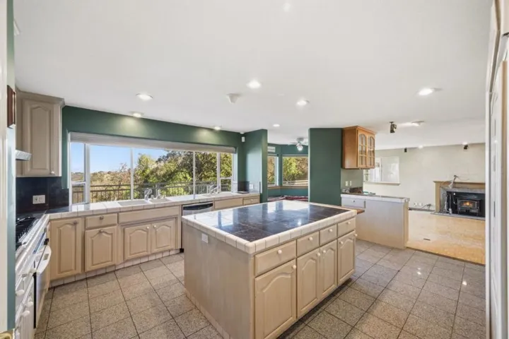 245 Heacox Road, Woodside, California 94062