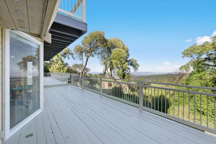 245 Heacox Road, Woodside, California 94062