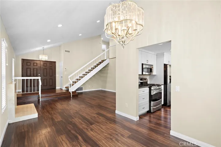 21 Cresthaven, Irvine, California 92604