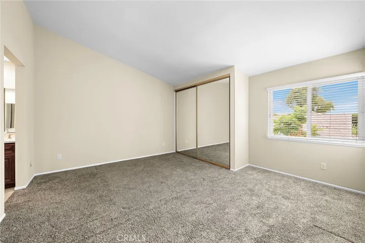 21 Cresthaven, Irvine, California 92604