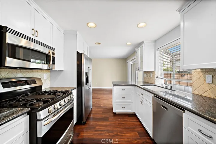 21 Cresthaven, Irvine, California 92604