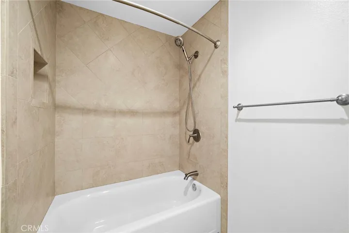 21 Cresthaven, Irvine, California 92604