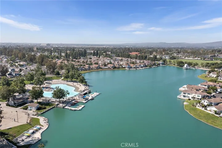 21 Cresthaven, Irvine, California 92604