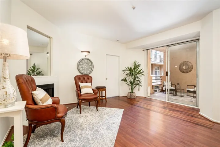 640 W 4th 315, Long Beach, California 90802