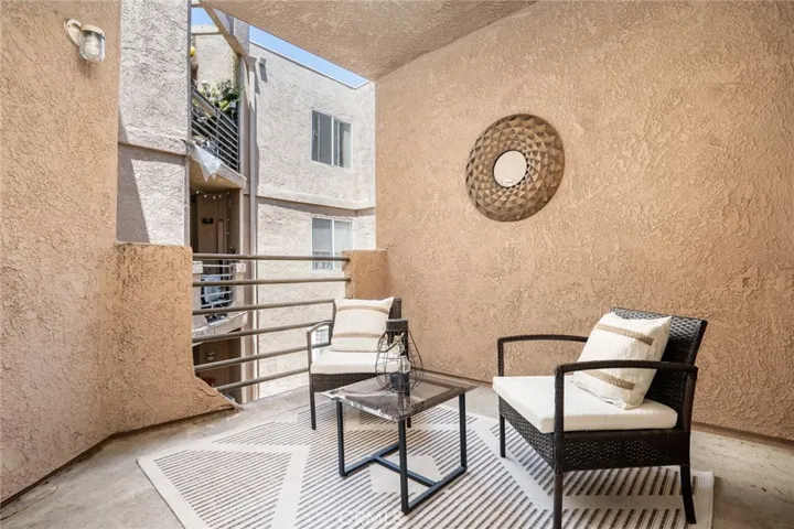640 W 4th 315, Long Beach, California 90802
