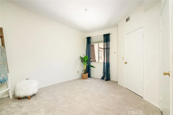 640 W 4th 315, Long Beach, California 90802