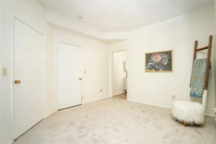 640 W 4th 315, Long Beach, California 90802