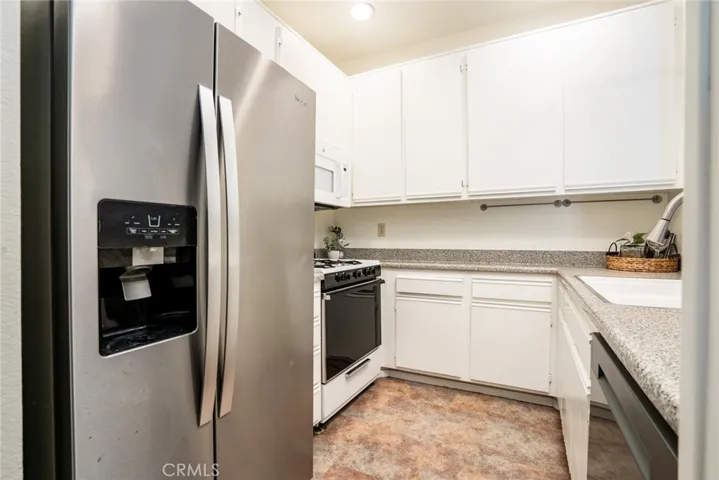 640 W 4th 315, Long Beach, California 90802