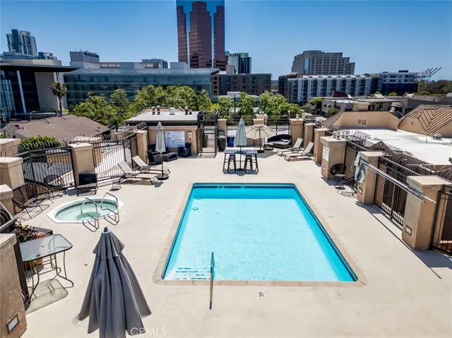 640 W 4th 315, Long Beach, California 90802