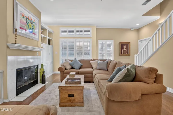 10-web-or-mls-306 Alpine St_MEDIA360VR-1