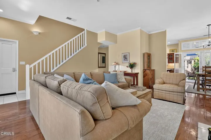 12-web-or-mls-306 Alpine St_MEDIA360VR-1