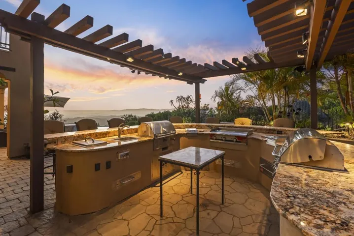 9572 Welk View Dr, Escondido, California 92026