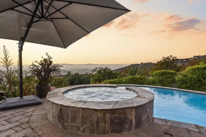 9572 Welk View Dr, Escondido, California 92026