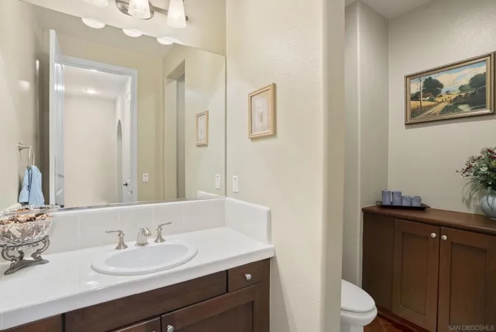 9572 Welk View Dr, Escondido, California 92026