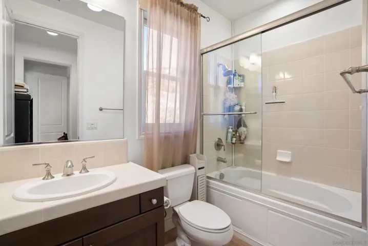 9572 Welk View Dr, Escondido, California 92026