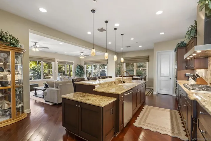 9572 Welk View Dr, Escondido, California 92026