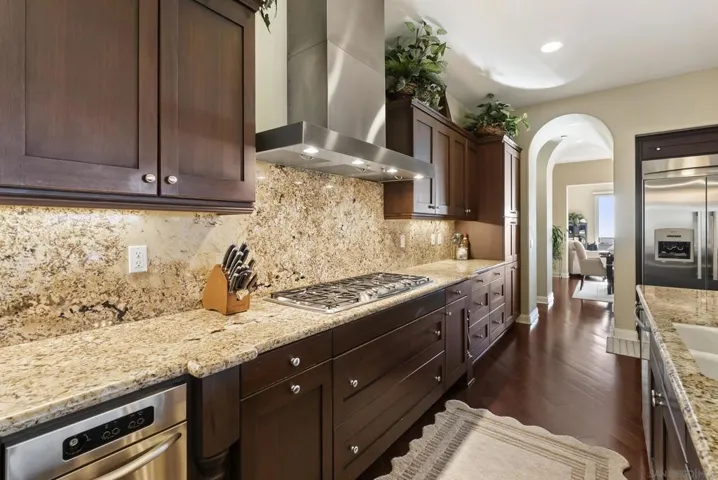 9572 Welk View Dr, Escondido, California 92026