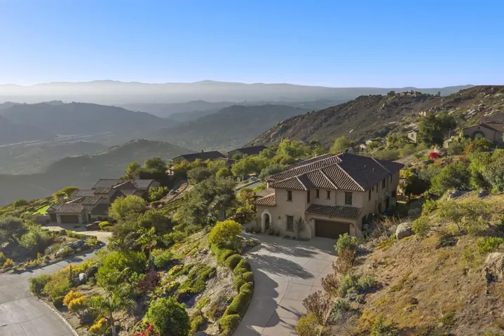 9572 Welk View Dr, Escondido, California 92026