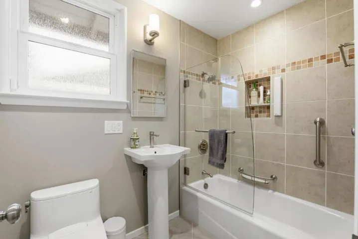 1581 Fernside Street, Redwood City, California 94061