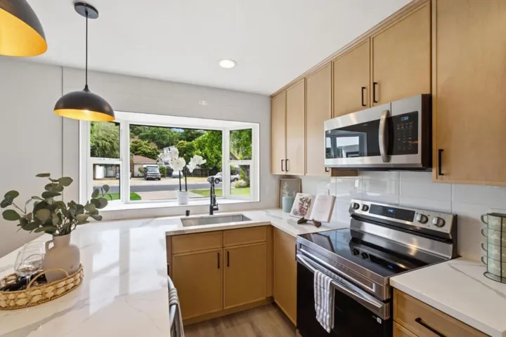 444 Amaral Circle, Pleasanton, California 94566