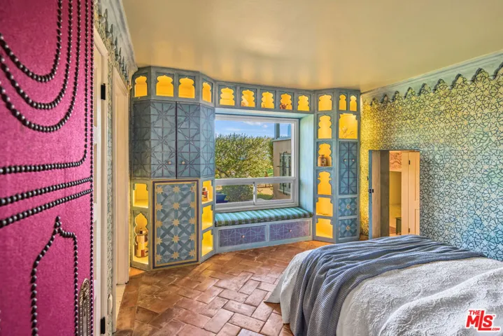 28980 Cliffside Drive, Malibu, California 90265