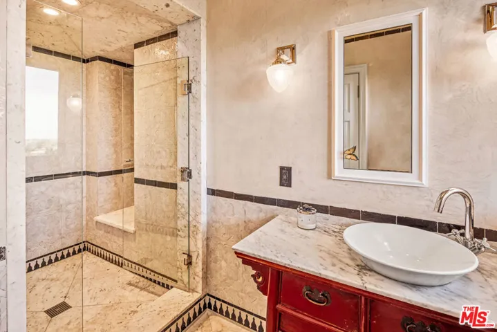 28980 Cliffside Drive, Malibu, California 90265