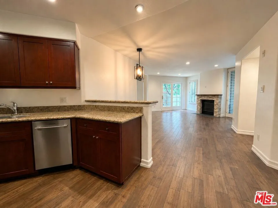 Living Room/Dining/Kitchen