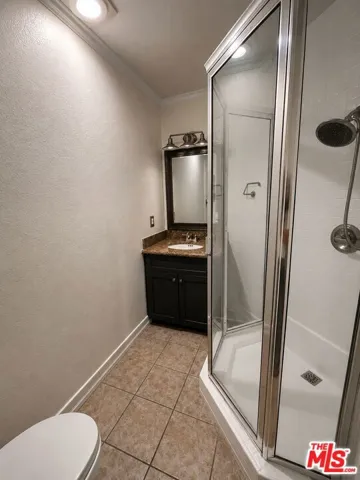 2nd Bathroom