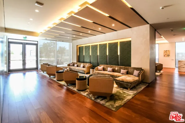 889 Francisco Street 2701, Los Angeles, California 90017