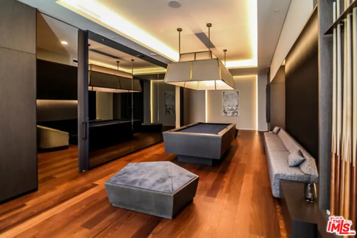 889 Francisco Street 2701, Los Angeles, California 90017