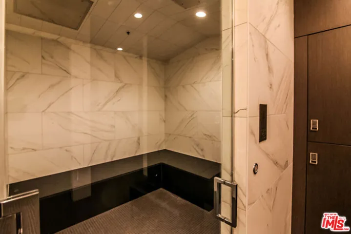 889 Francisco Street 2701, Los Angeles, California 90017