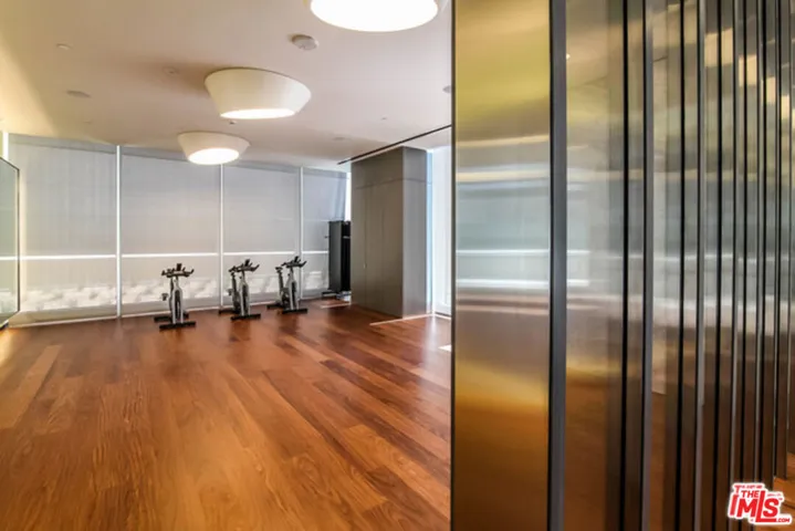 889 Francisco Street 2701, Los Angeles, California 90017