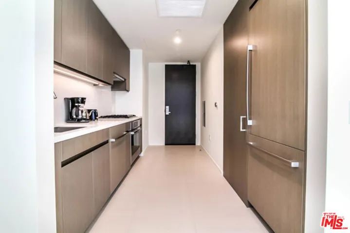 889 Francisco Street 2701, Los Angeles, California 90017