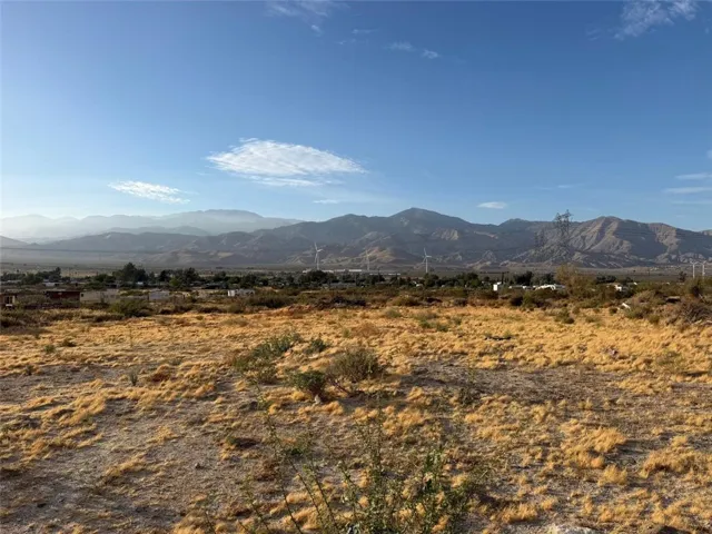 52132 Hattie Avenue, Cabazon, California 92230