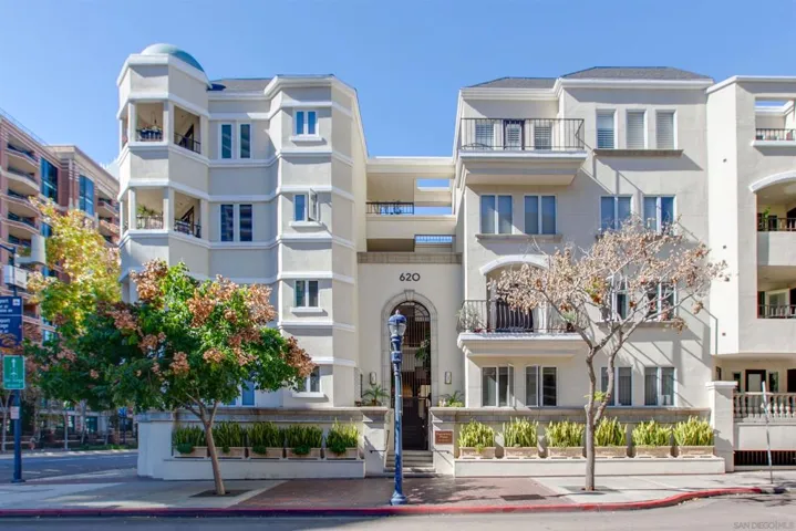 620 State St 123, San Diego, California 92101