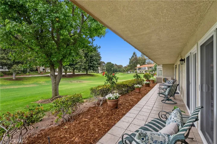 5489 Paseo Del Lago W B, Laguna Woods, California 92637