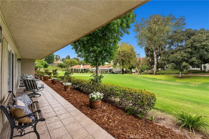 5489 Paseo Del Lago W B, Laguna Woods, California 92637
