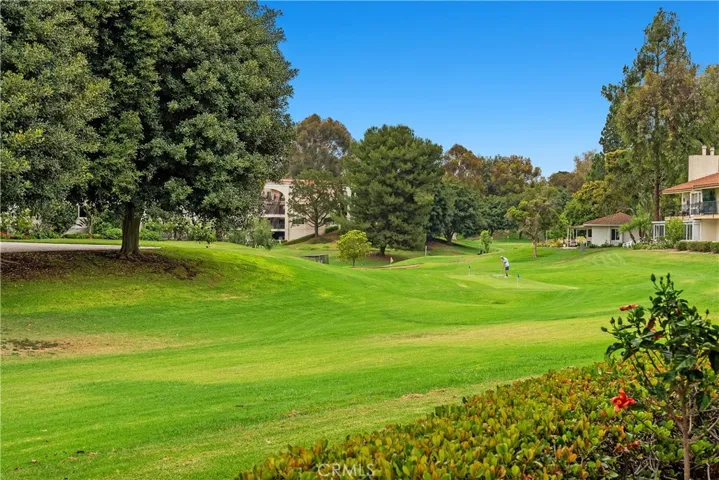 5489 Paseo Del Lago W B, Laguna Woods, California 92637