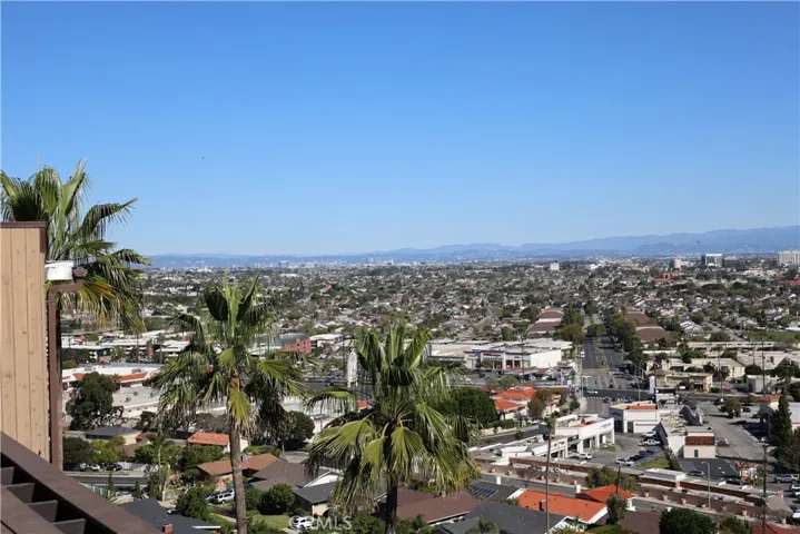4201 Mesa, Torrance, California 90505