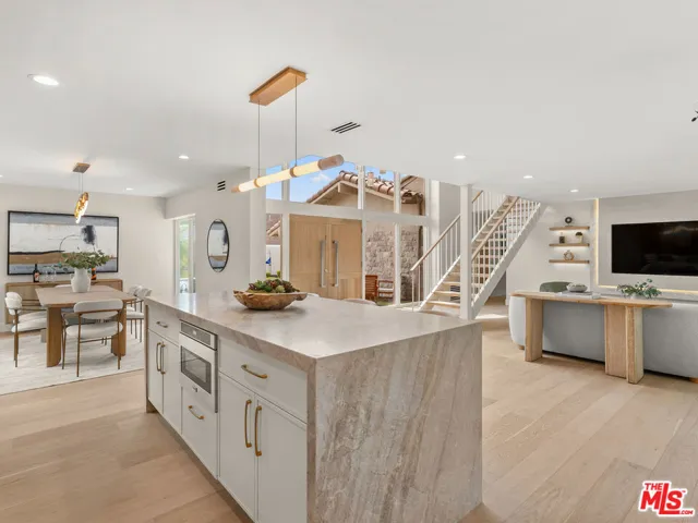 32017 Wallington Court, Westlake Village, California 91361